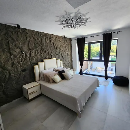 וילה La Luxury